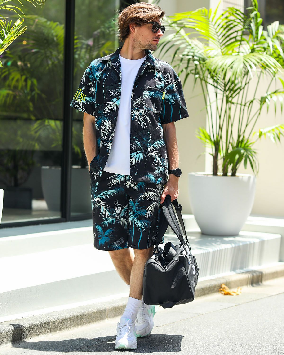 ブラック：183cm/70kg(Lサイズ着用)