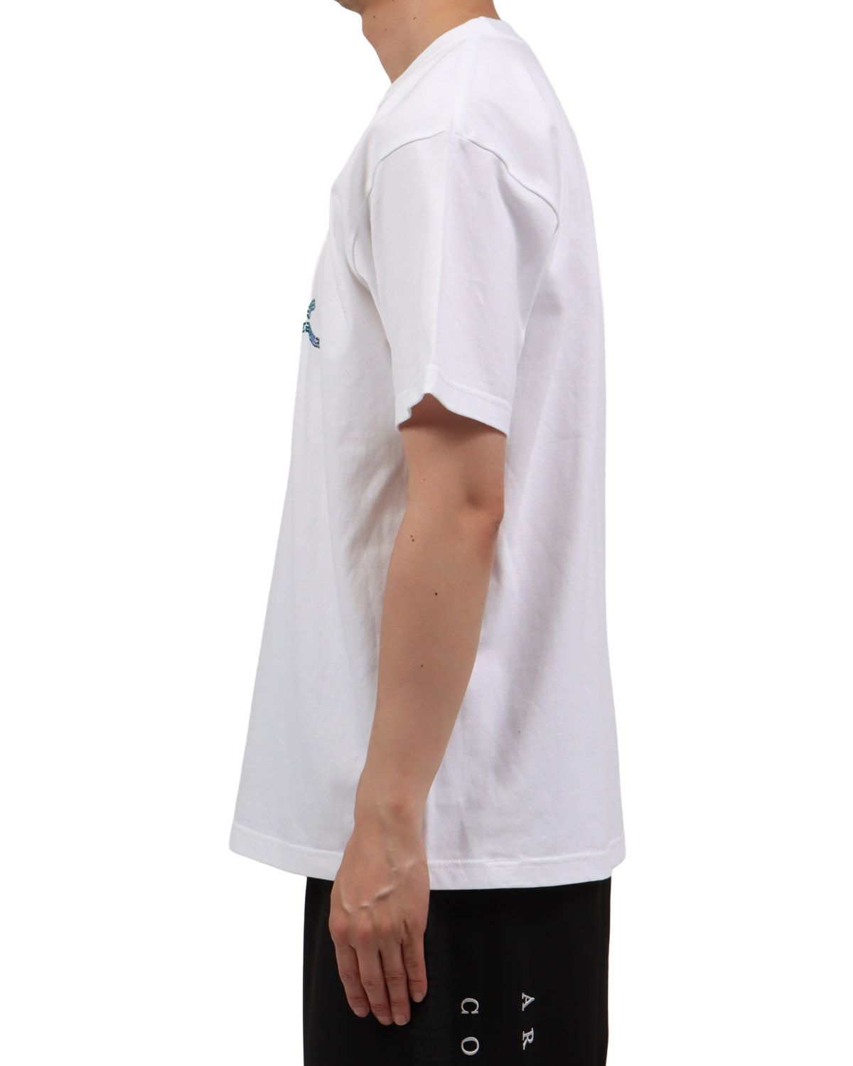 ホワイト：174cm62kg(Lサイズ着用)