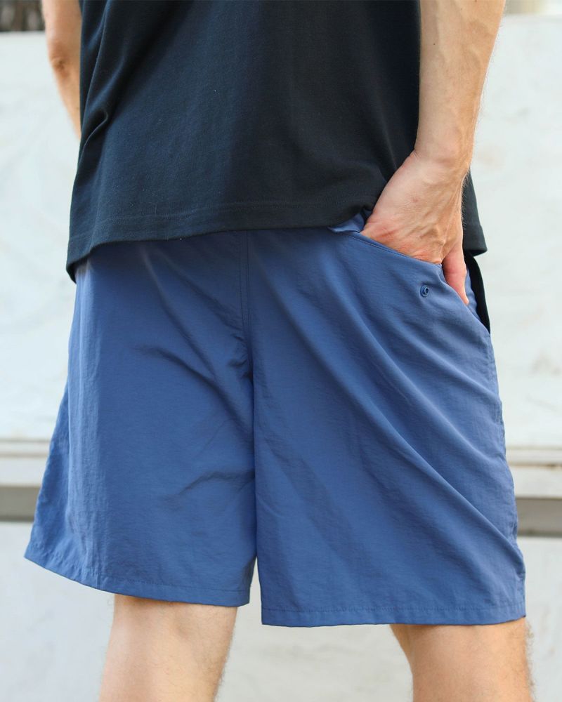 ブルー：183cm/70kg(Lサイズ着用)