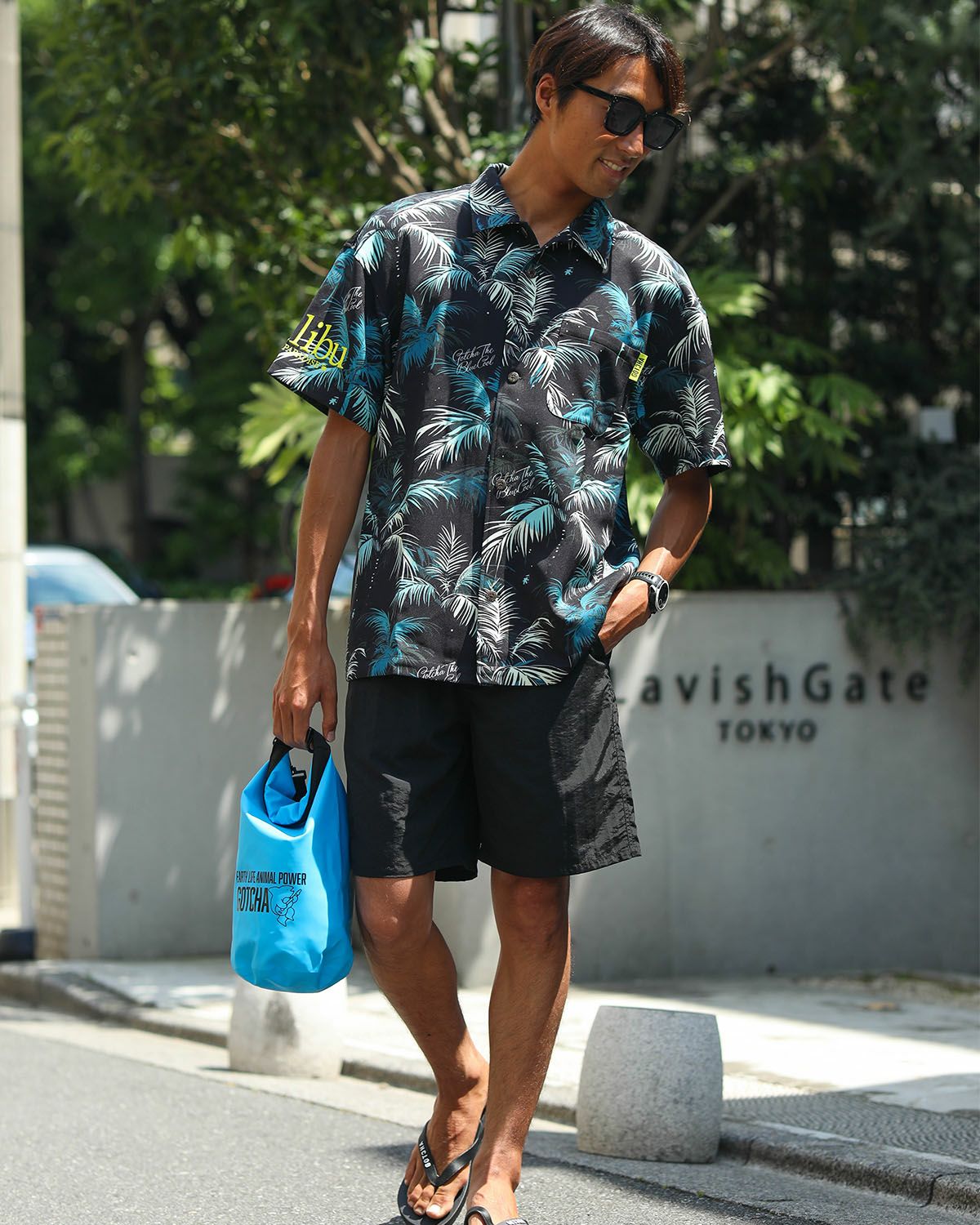 ブラック：178cm/68kg(Lサイズ着用)