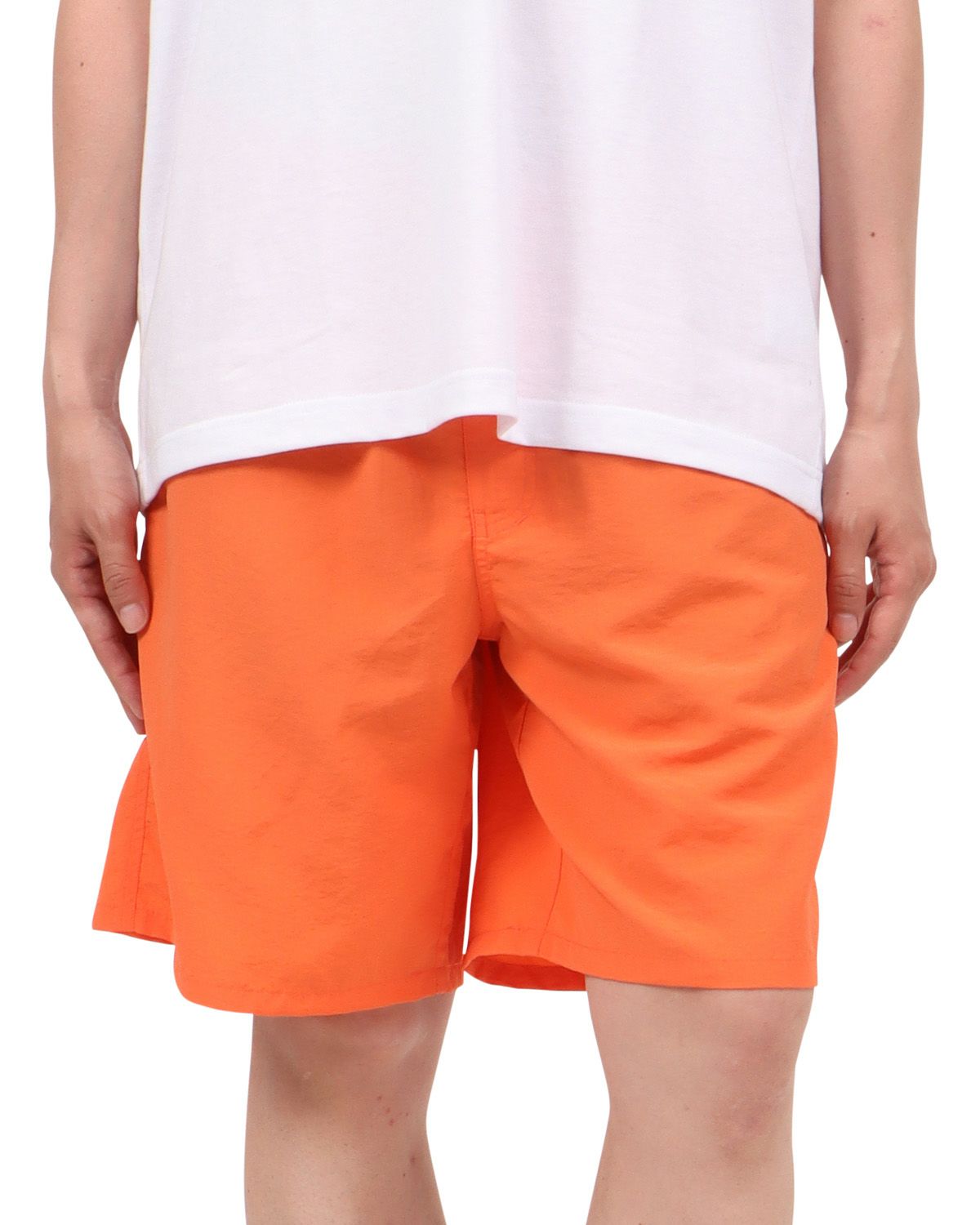 オレンジ：174cm62kg(Mサイズ着用)