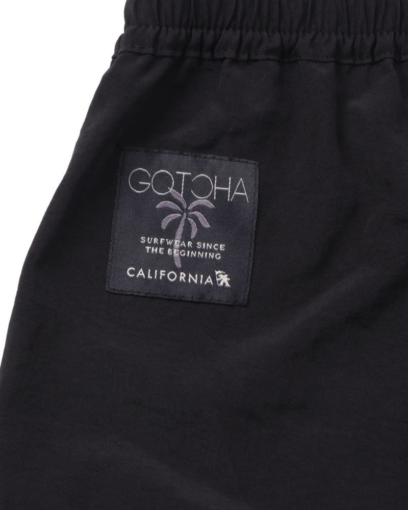 ブルー：174cm62kg(Mサイズ着用)