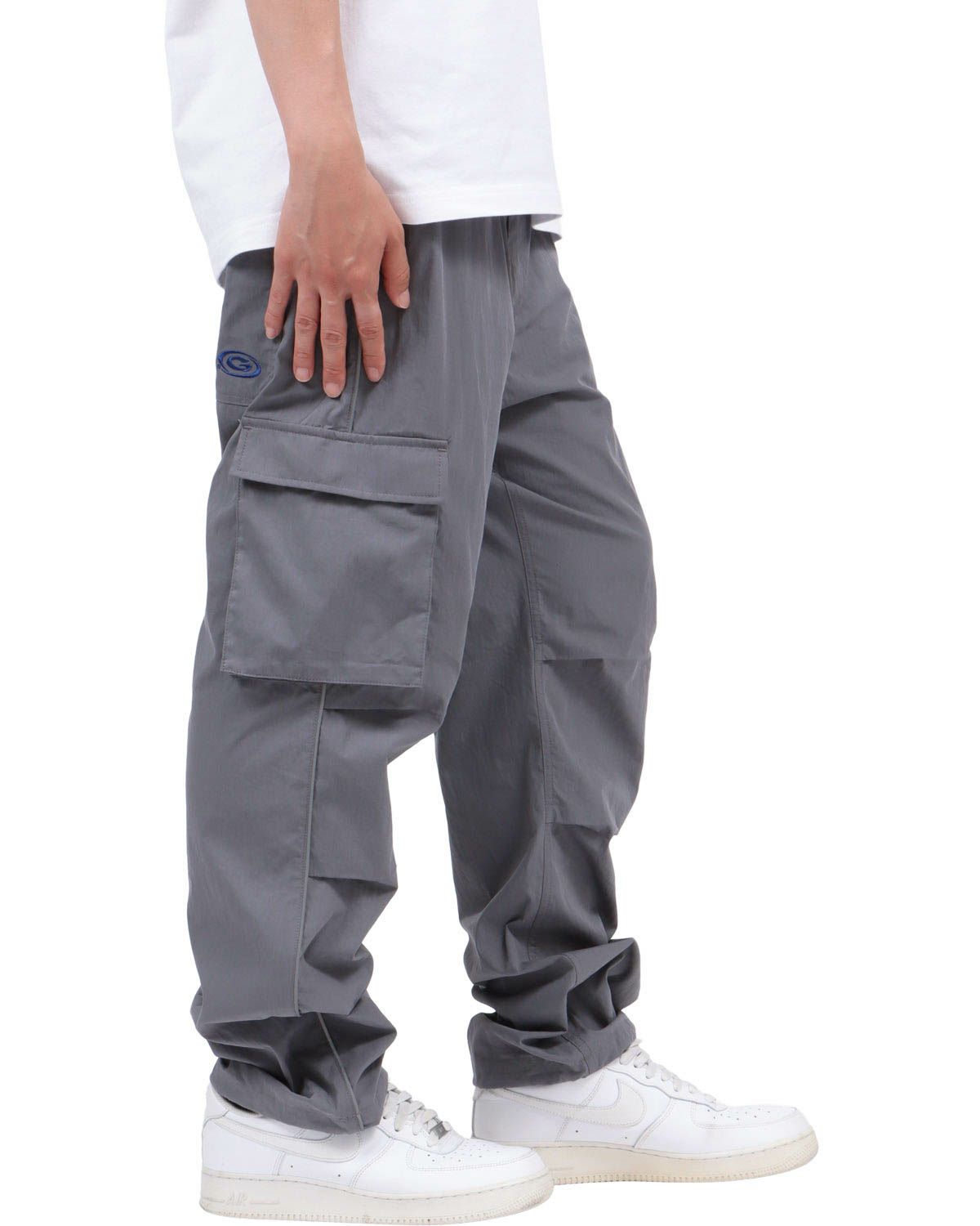 グレー：174cm62kg(Mサイズ着用)絞りなし