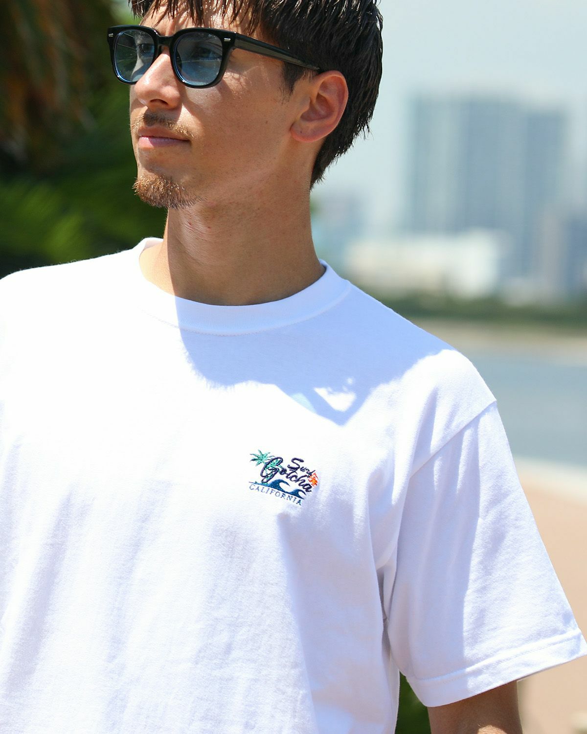 ホワイト：180cm/70kg(Lサイズ着用)