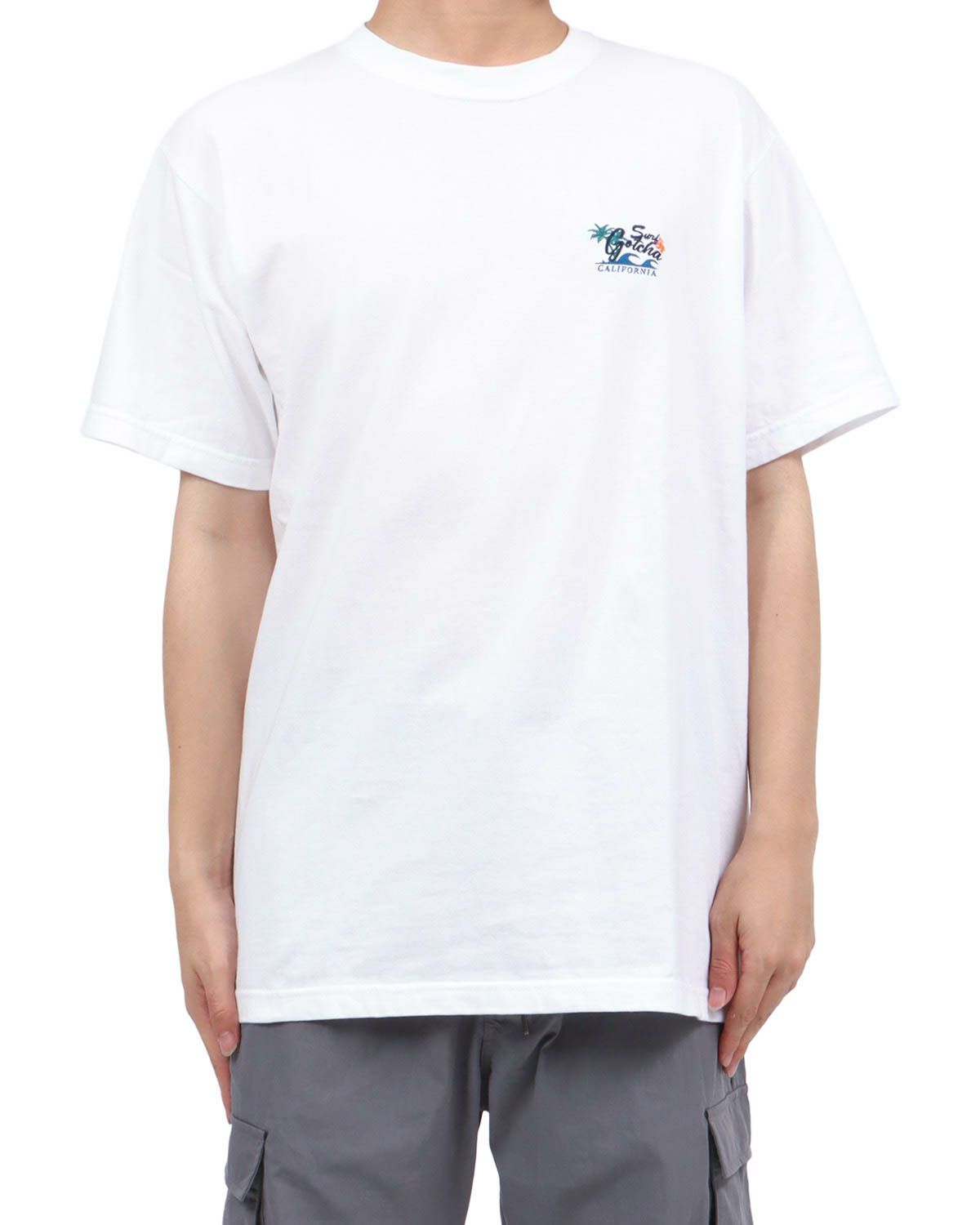 ホワイト：173cm63kg(Lサイズ着用)