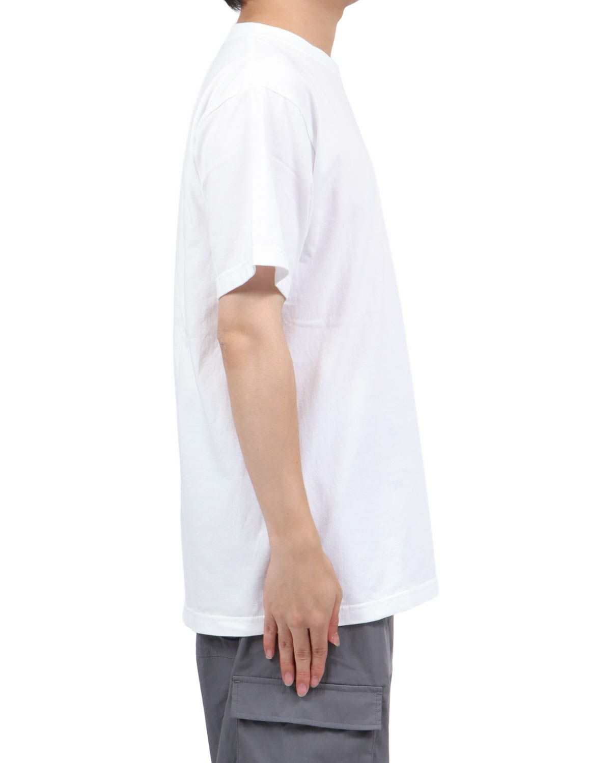 ホワイト：173cm63kg(Lサイズ着用)