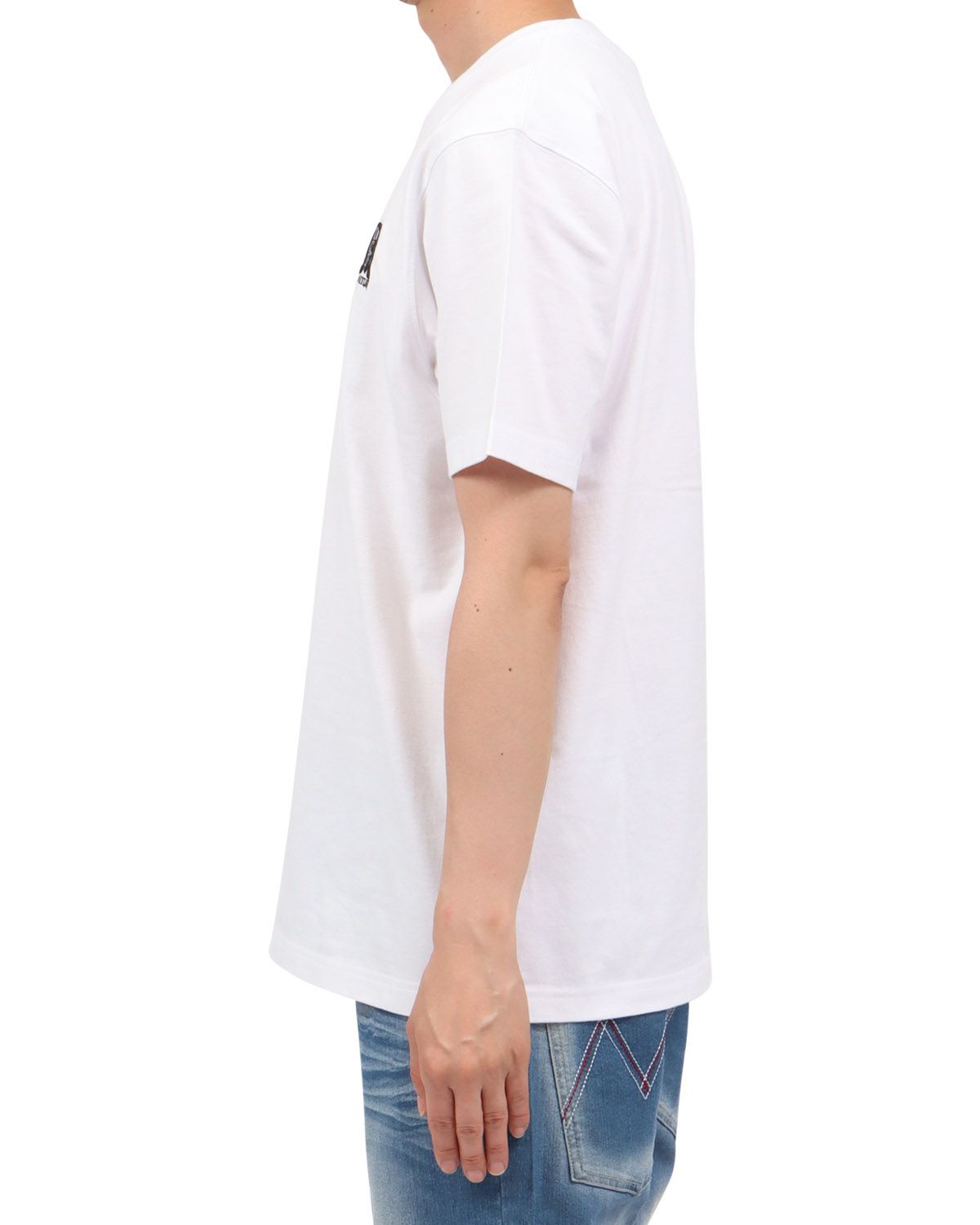 ホワイト：174cm62kg(Lサイズ着用)