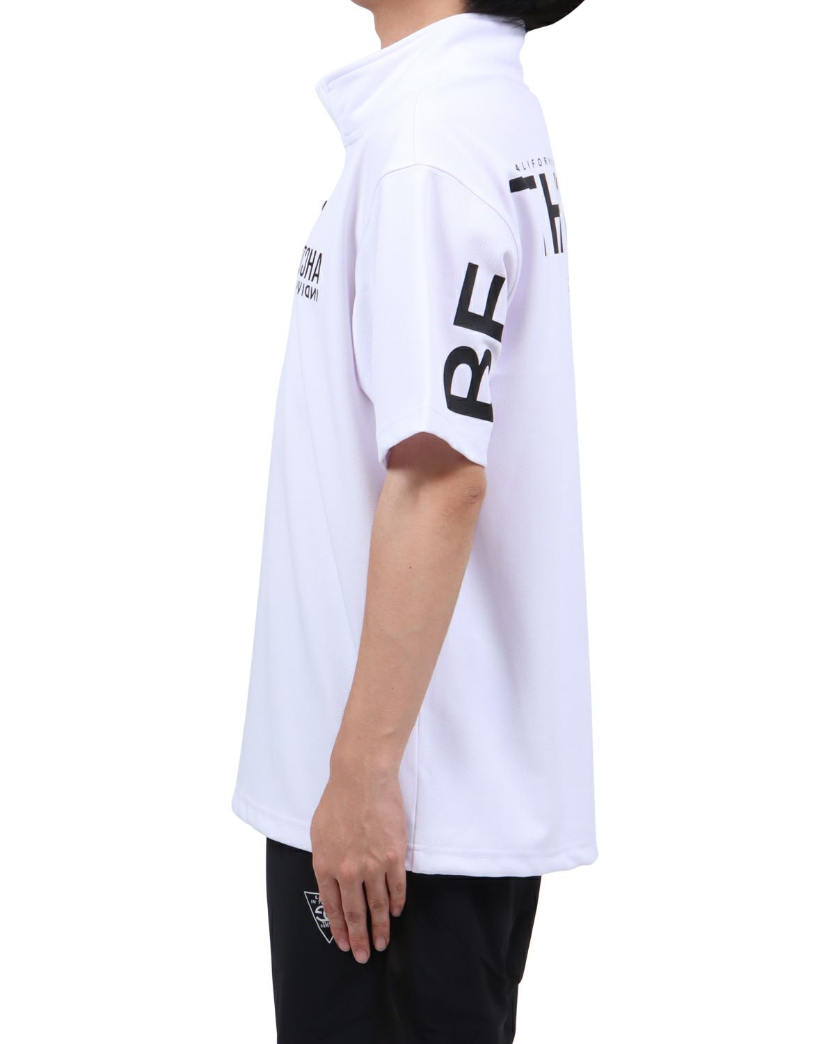 ホワイト：173cm63kg(Lサイズ着用)