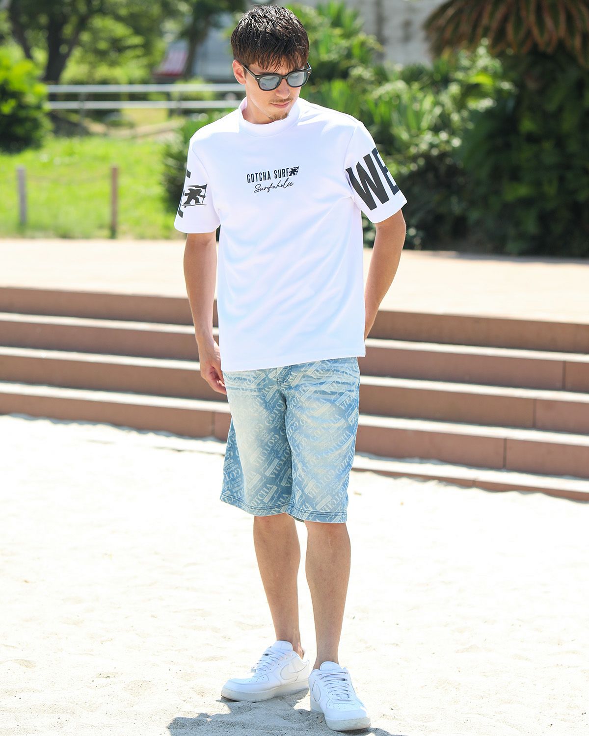 ホワイト：180cm/70kg(Lサイズ着用)