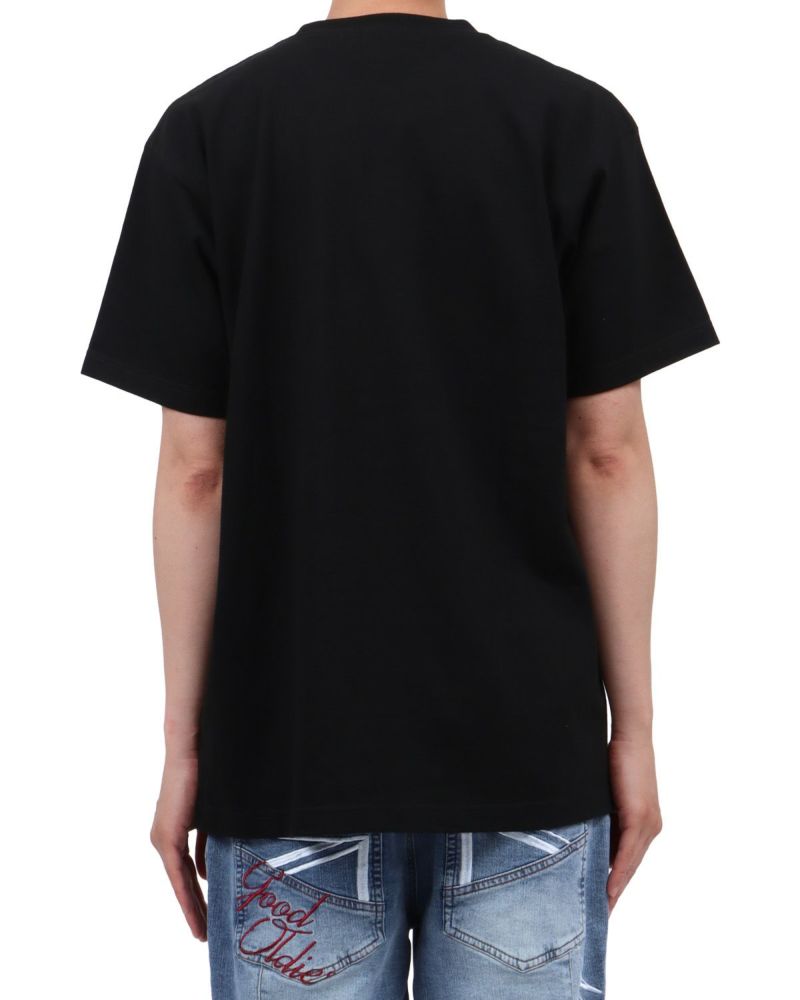 ゴールド：174cm62kg(Lサイズ着用)