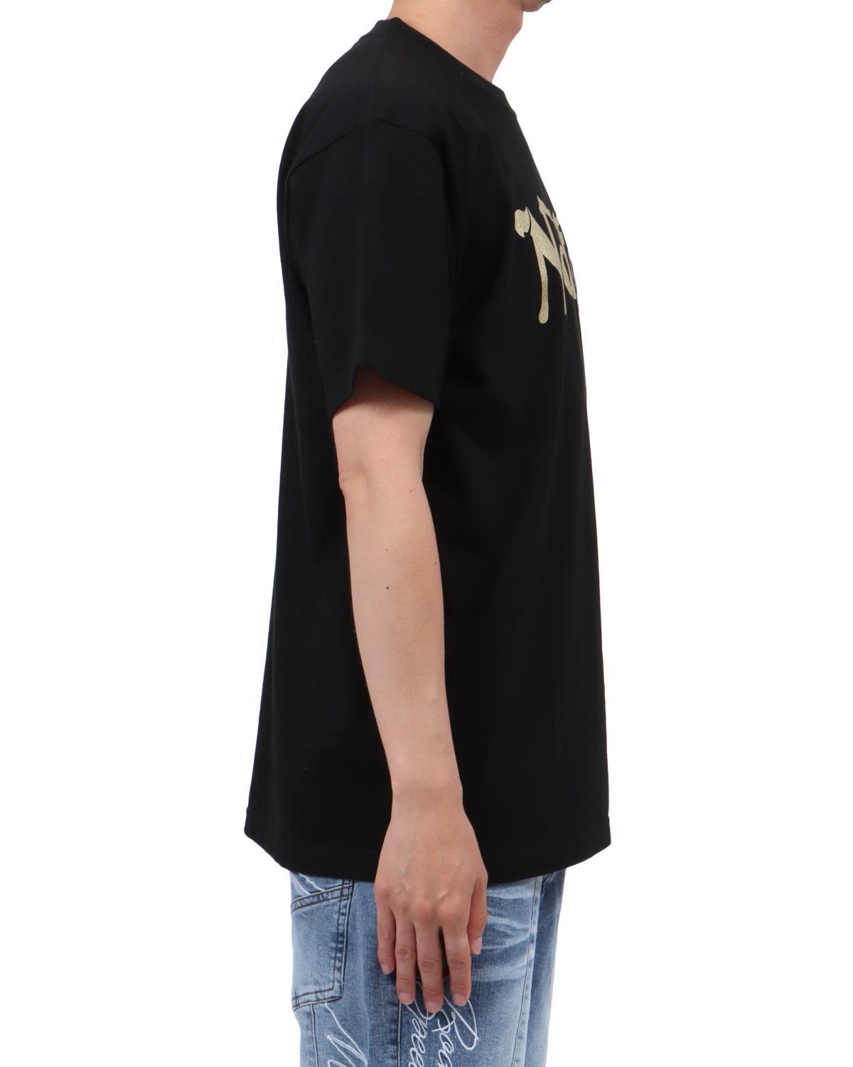 ゴールド：174cm62kg(Lサイズ着用)