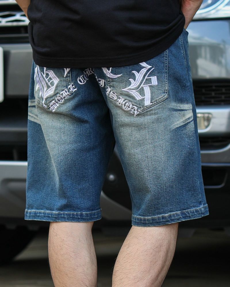 インディゴ:173cm63kg(Lサイズ着用)