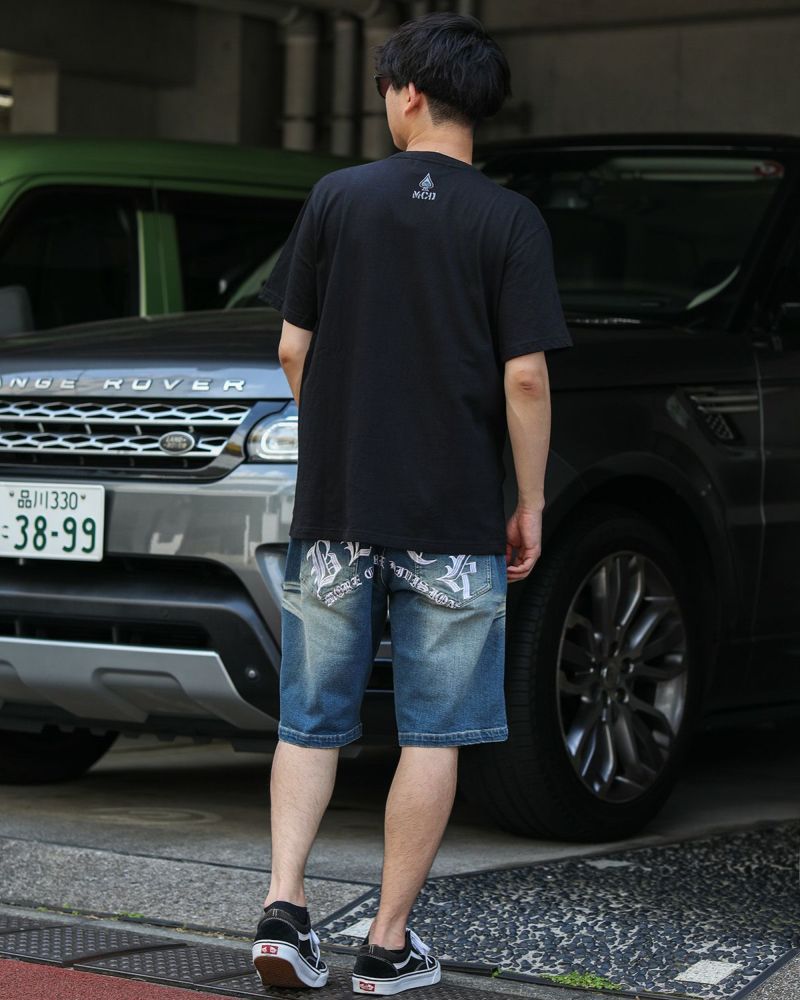 ブラック:173cm63kg(Lサイズ着用)