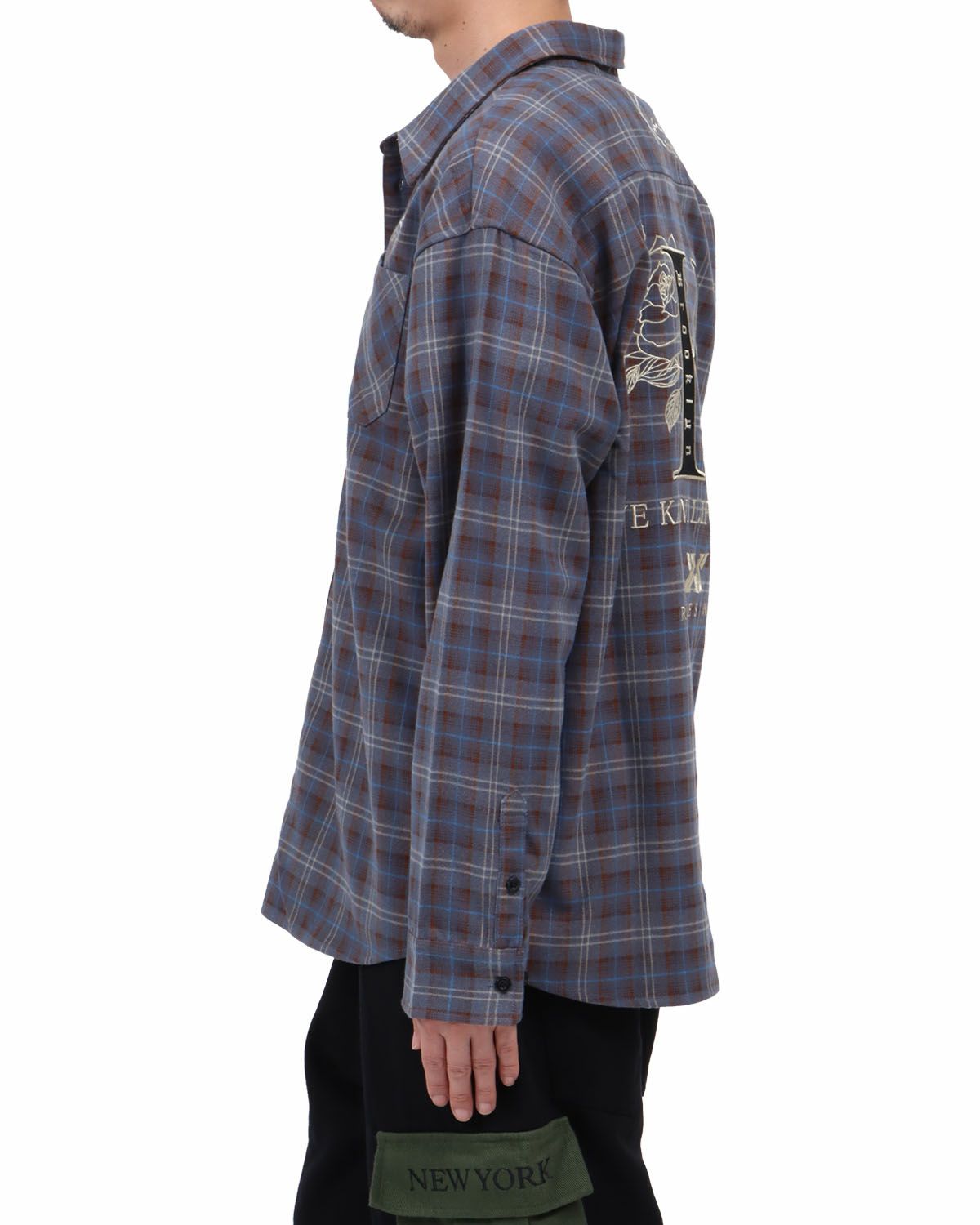 ブルー：174cm62kg(Lサイズ着用)　