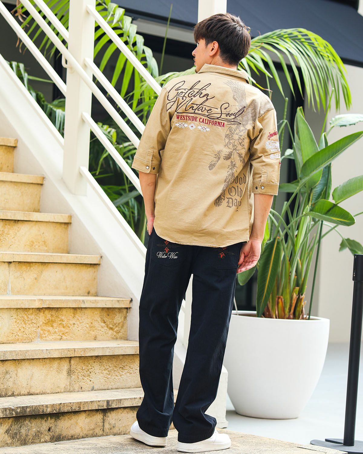 ベージュ：180cm/70kg(Lサイズ着用)