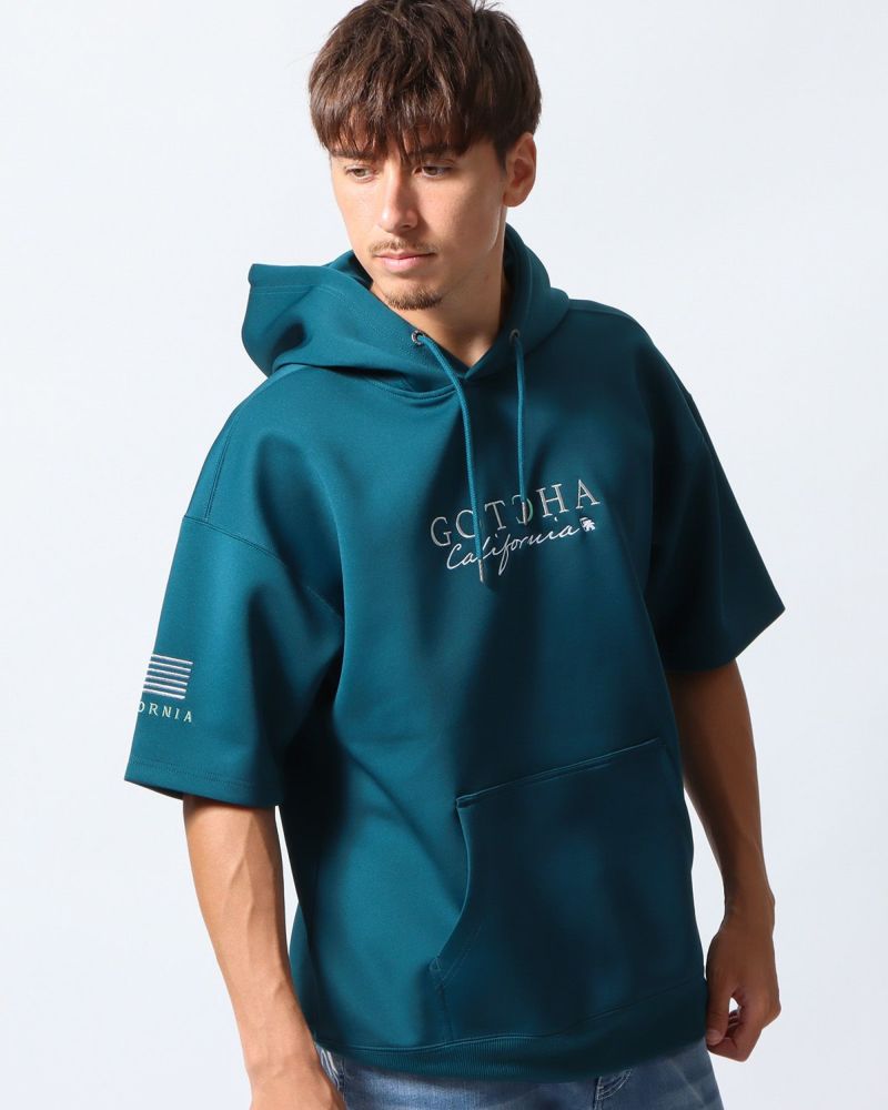 エメラルドグリーン：180cm/70kg(Lサイズ着用)