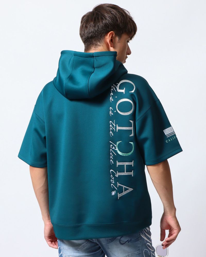 エメラルドグリーン：180cm/70kg(Lサイズ着用)