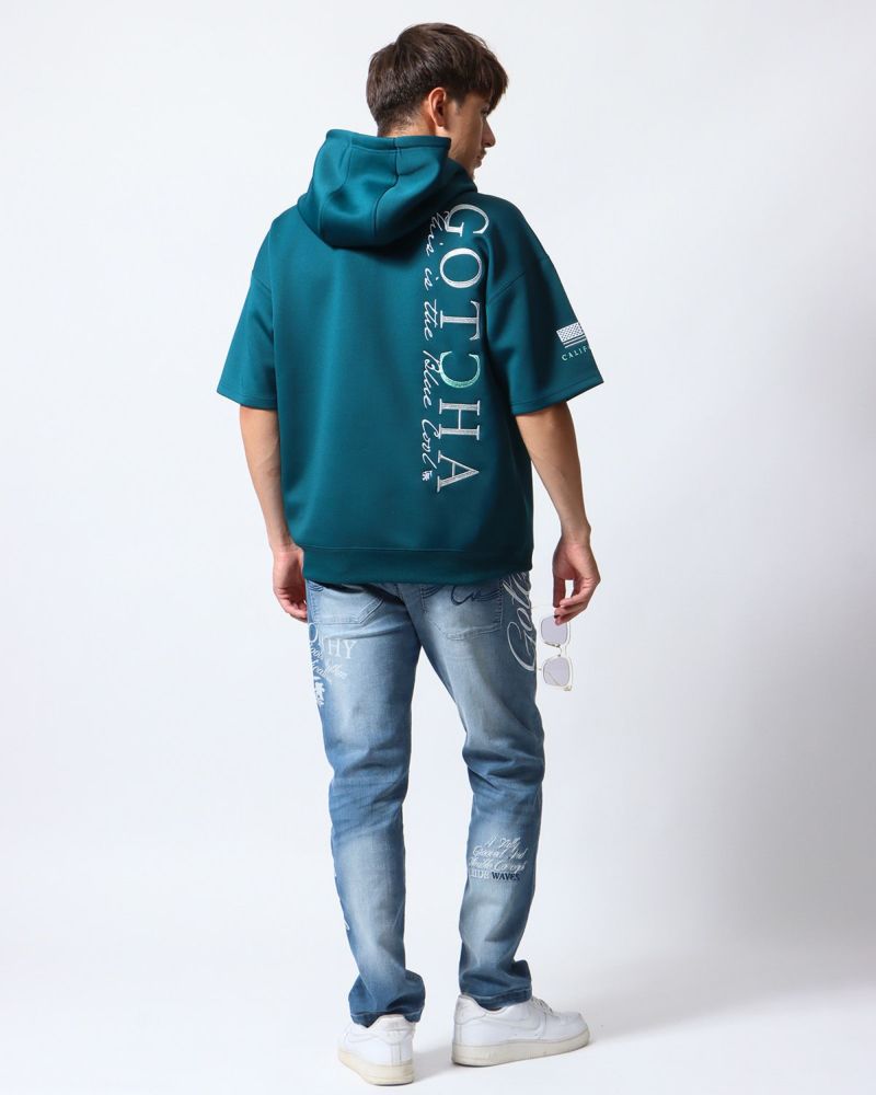 エメラルドグリーン：180cm/70kg(Lサイズ着用)