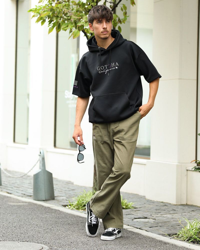 ブラック：180cm/70kg(Lサイズ着用)