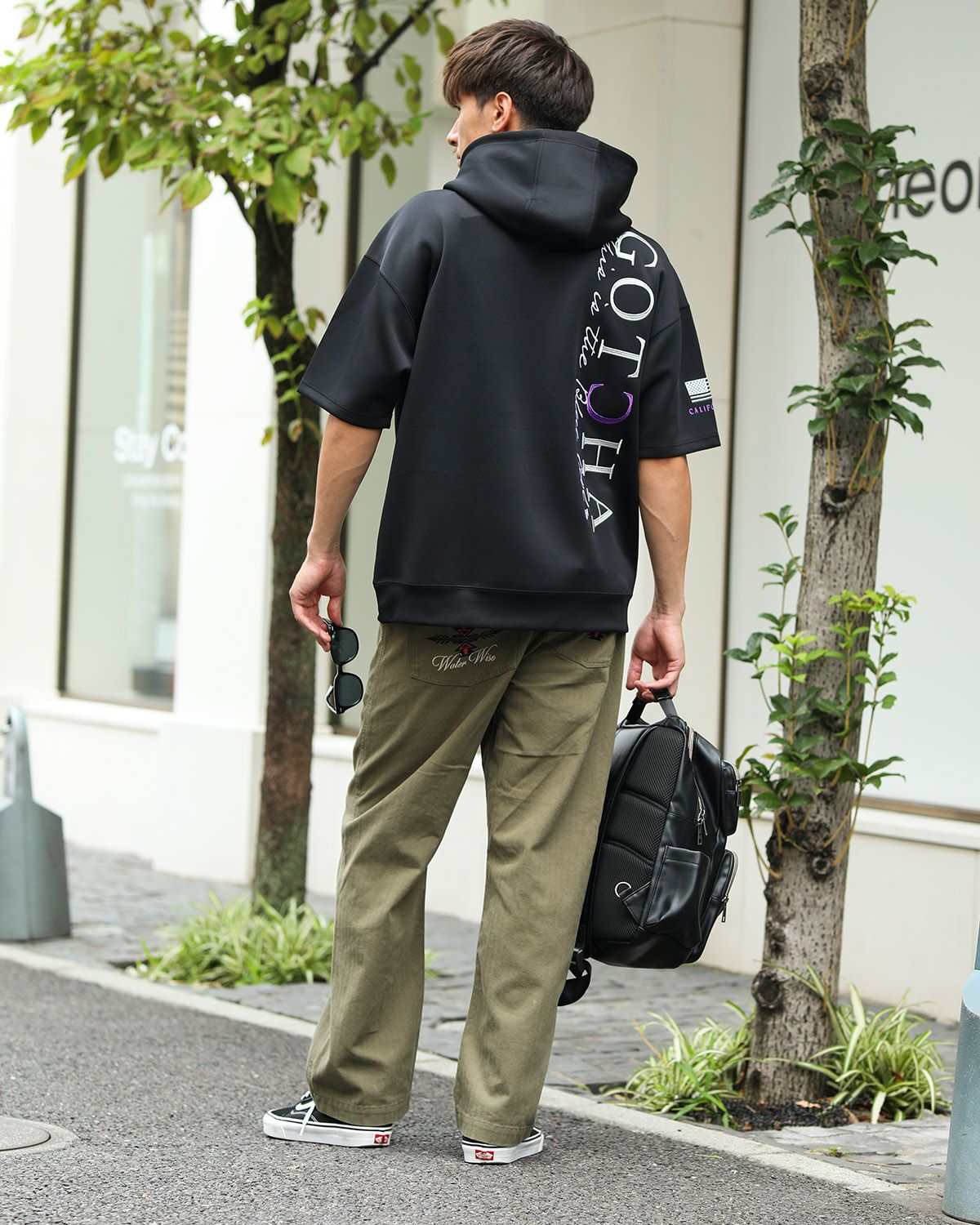 ブラック：180cm/70kg(Lサイズ着用)