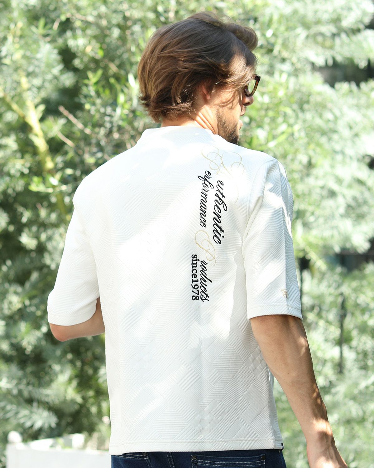 ホワイト:183cm70kg(Lサイズ着用)