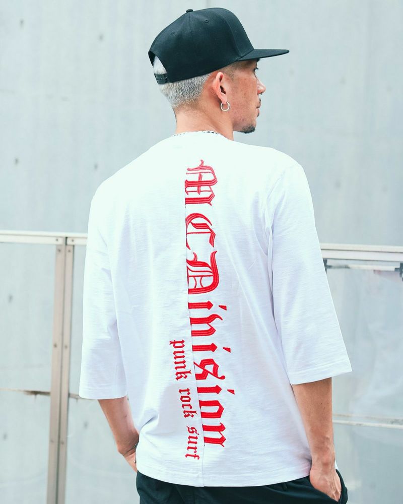 ホワイト:183cm(XLサイズ着用)