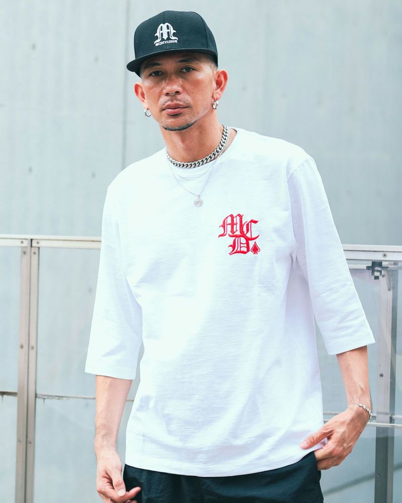 ホワイト:183cm(XLサイズ着用)