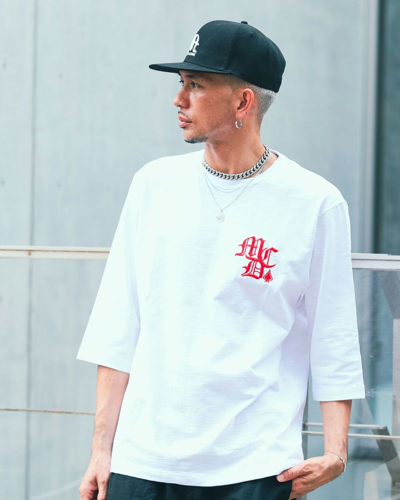 ホワイト:183cm(XLサイズ着用)