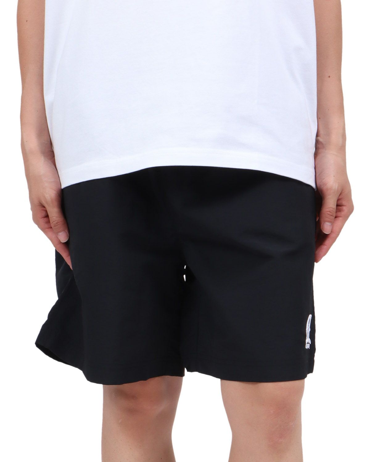 ホワイト：174cm62kg(Lサイズ着用)