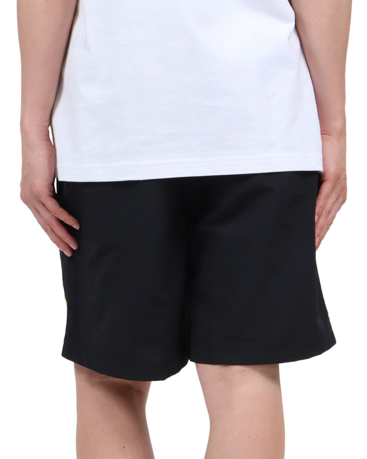 イエローグリーン：174cm62kg(Lサイズ着用)