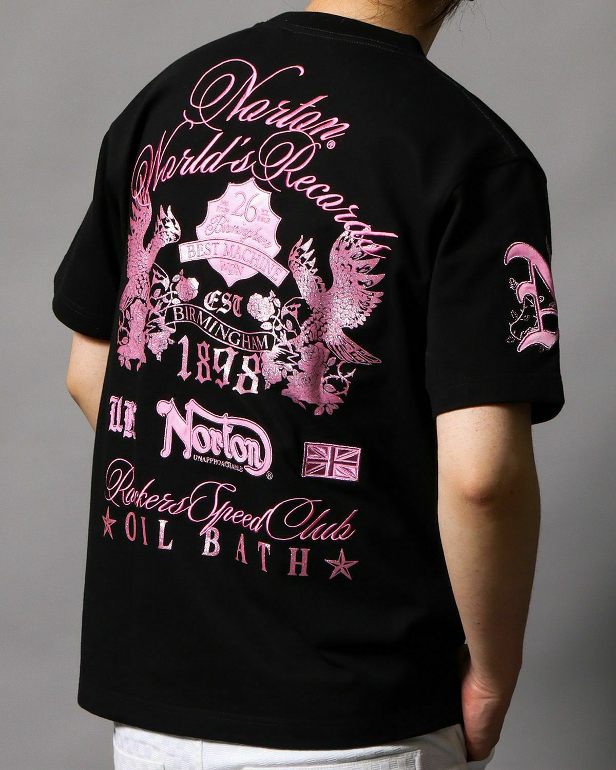 ブラック：178cm/75kg(Lサイズ着用)