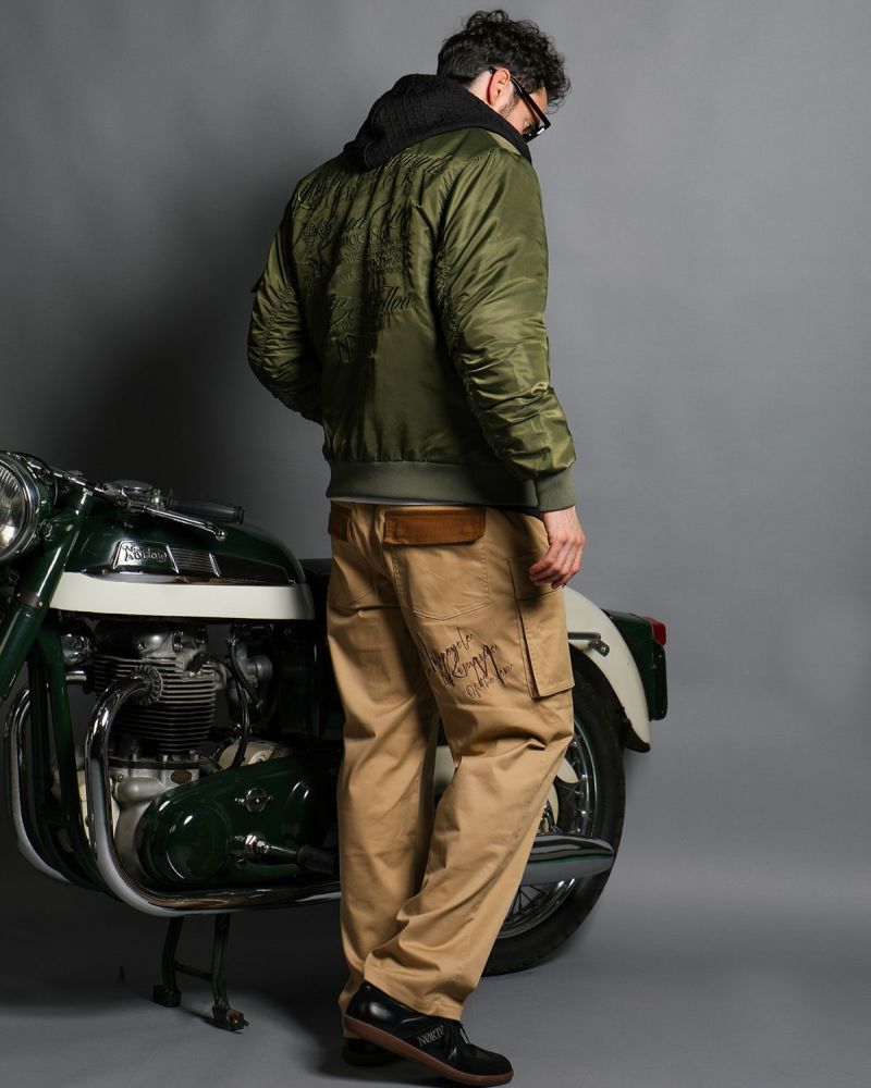 ベージュ：186cm(Lサイズ着用)