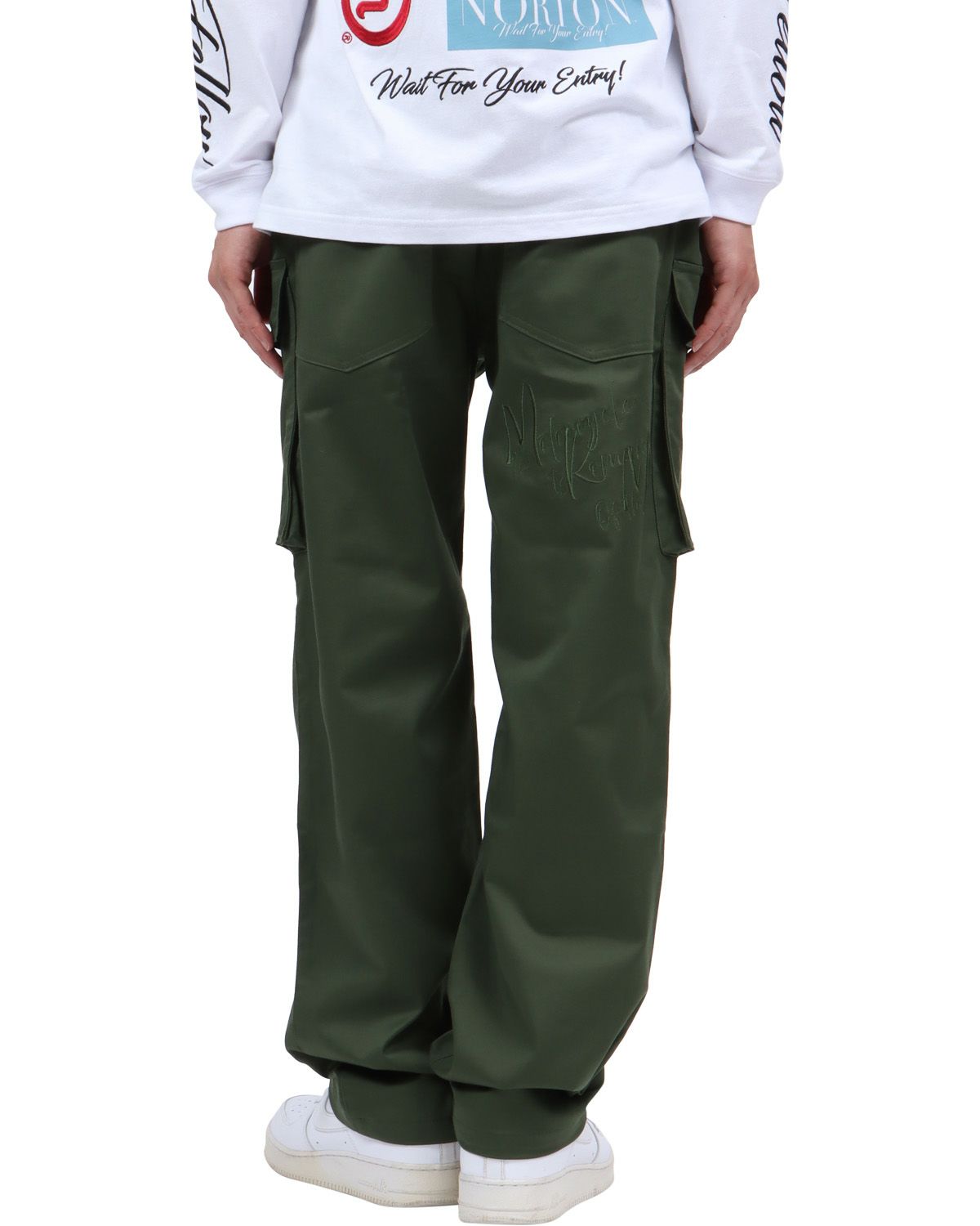 モスグリーン：174cm62kg(Mサイズ着用)