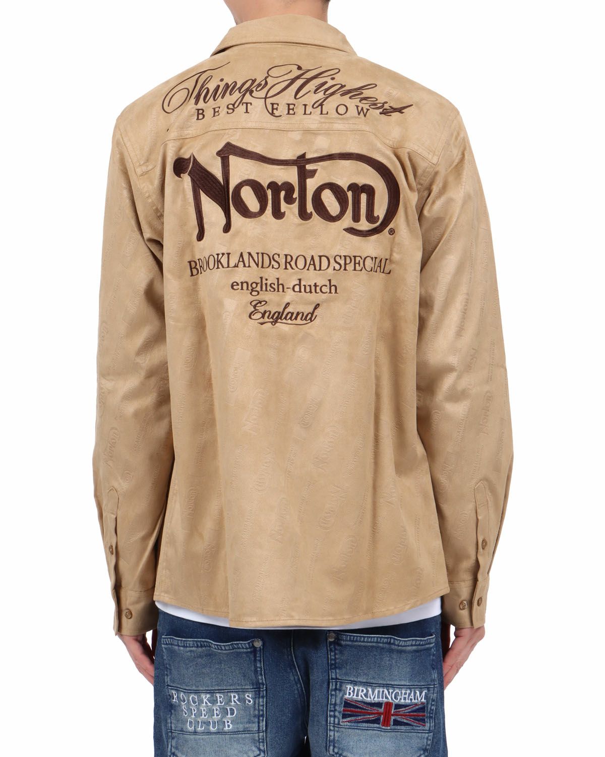 ベージュ：174cm62kg(Lサイズ着用)