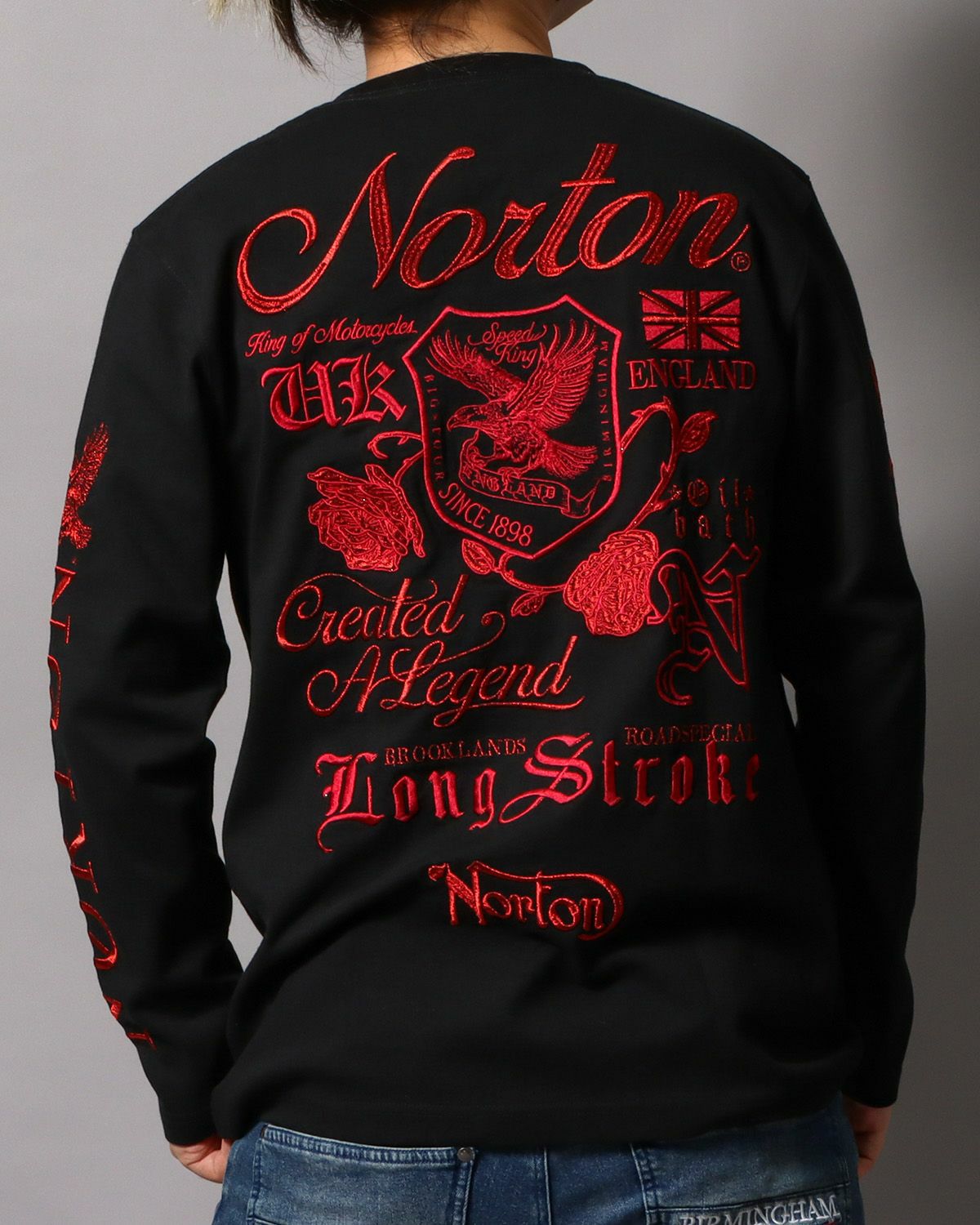 ブラック：178cm/75kg(Lサイズ着用)