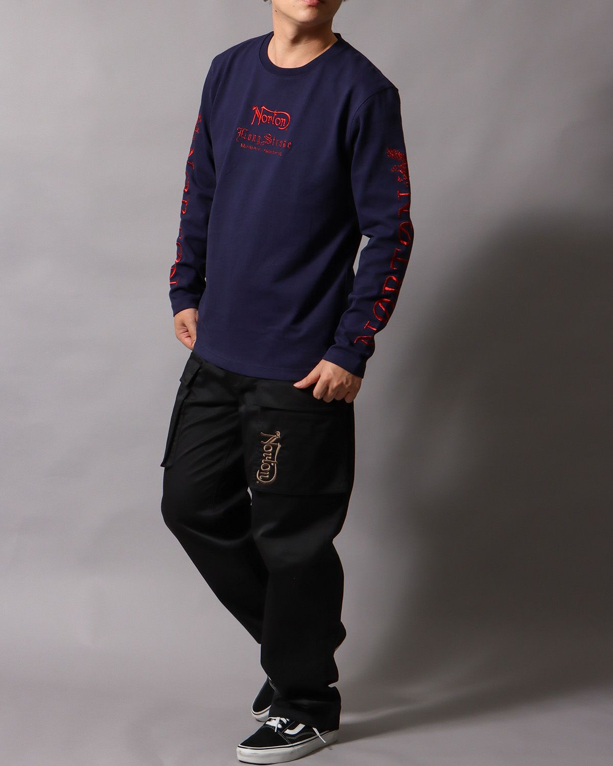 ネイビー：178cm/75kg(Lサイズ着用)