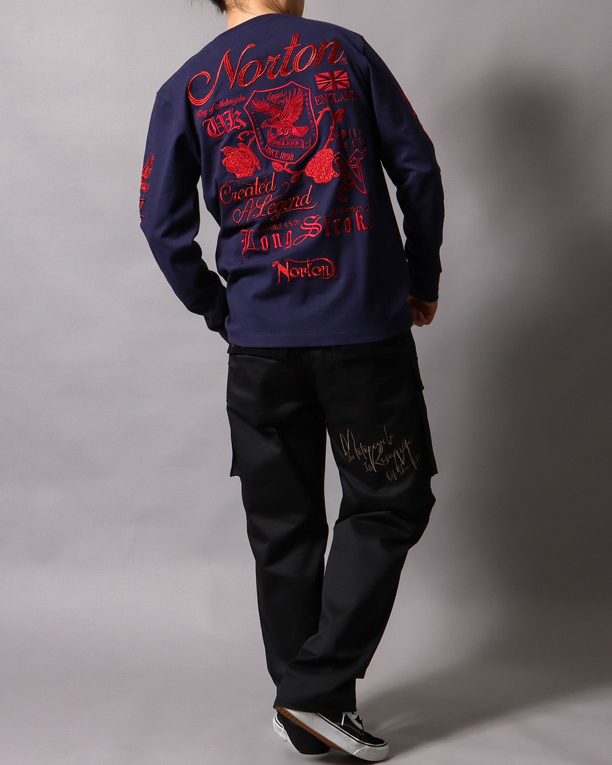 ネイビー：178cm/75kg(Lサイズ着用)