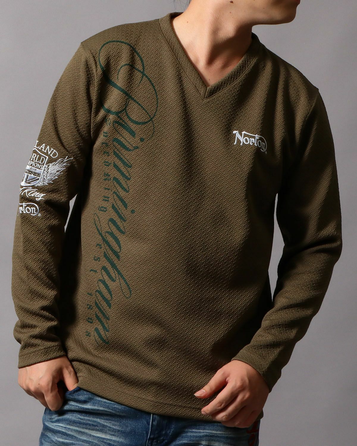 カーキ：178cm/75kg(Lサイズ着用)