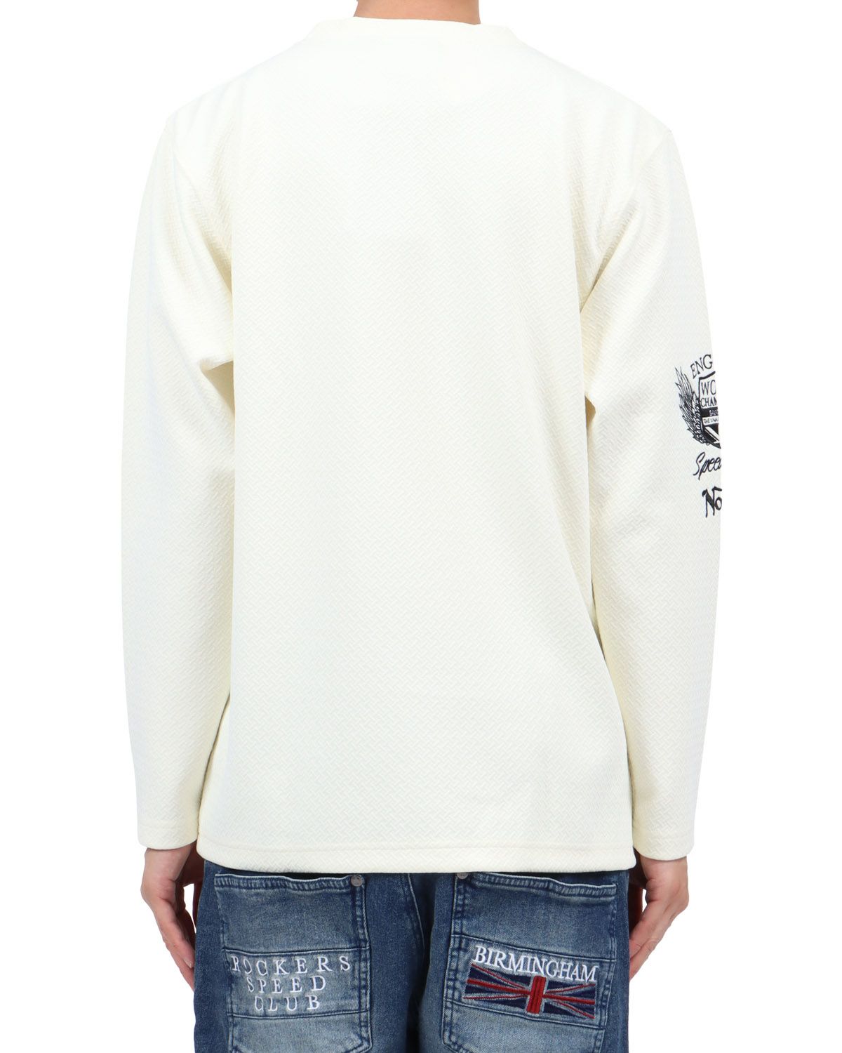 ホワイト：174cm62kg(Lサイズ着用)