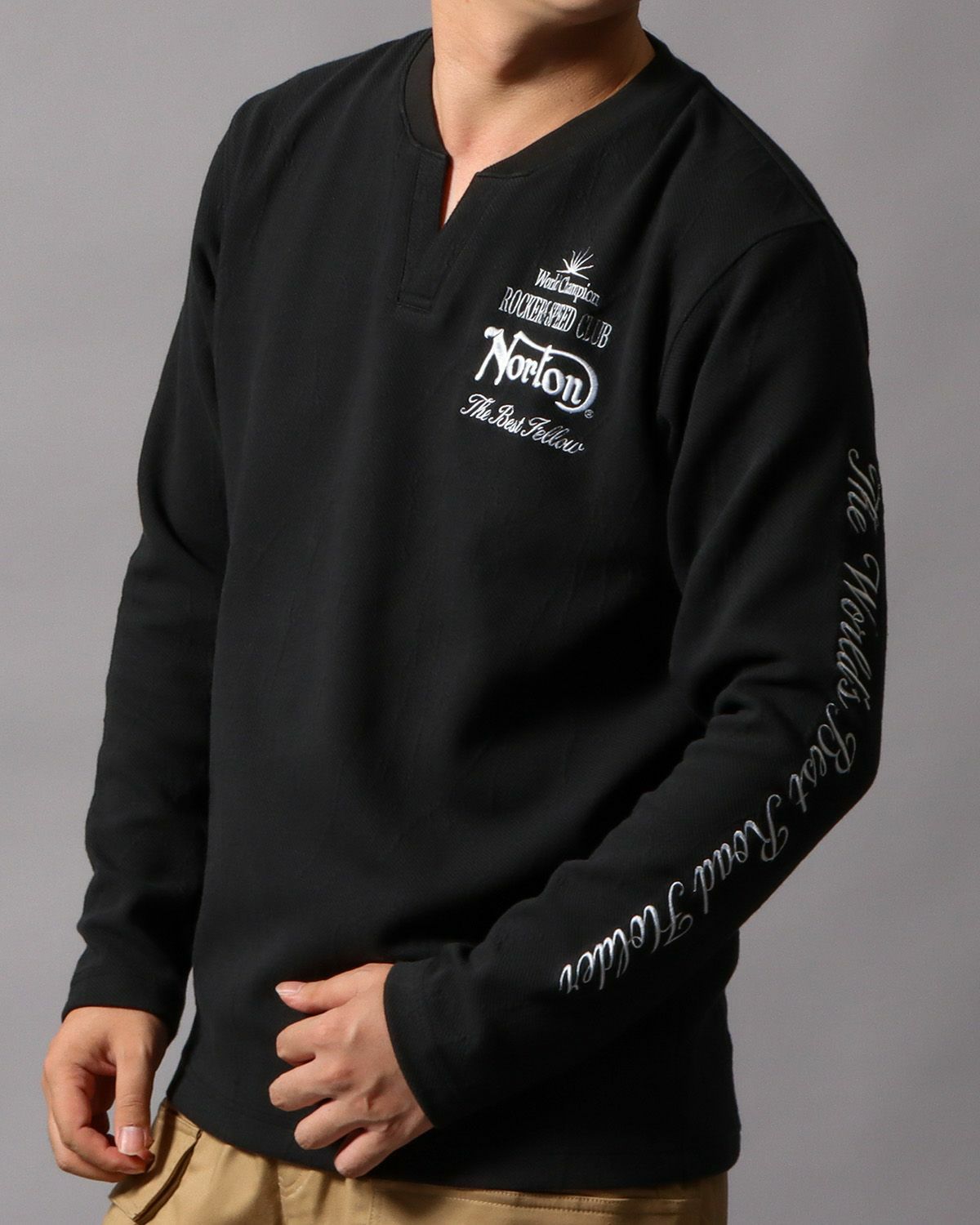 ブラック：178cm/75kg(Lサイズ着用)