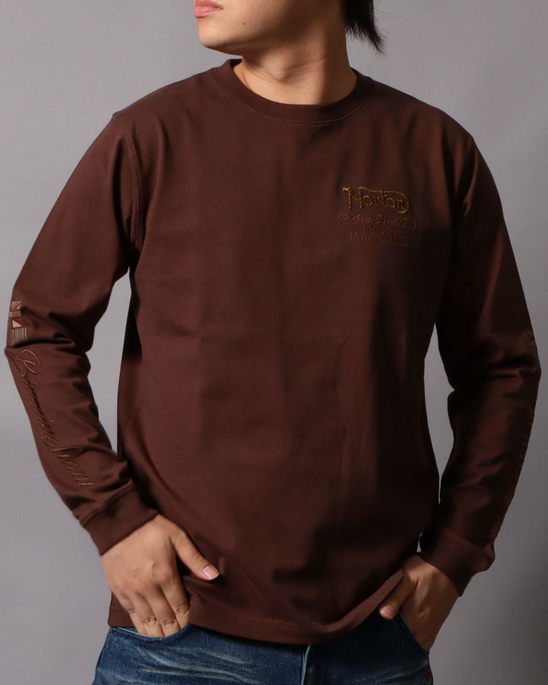 ブラウン：178cm/75kg(Lサイズ着用)