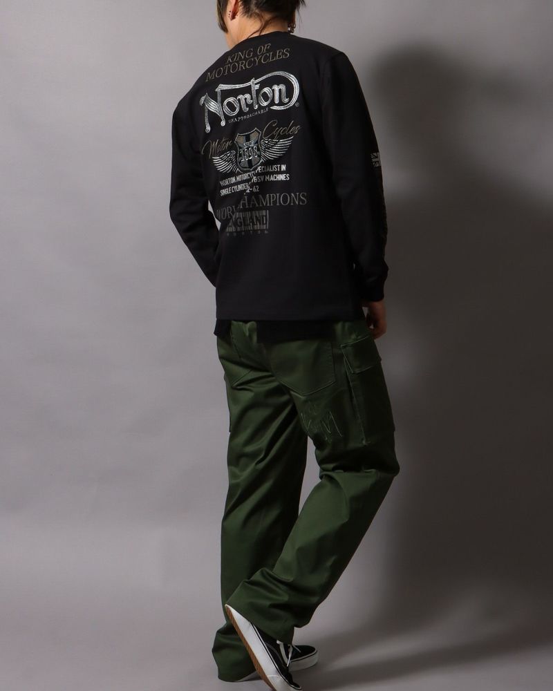 ブラック：178cm/75kg(Lサイズ着用)