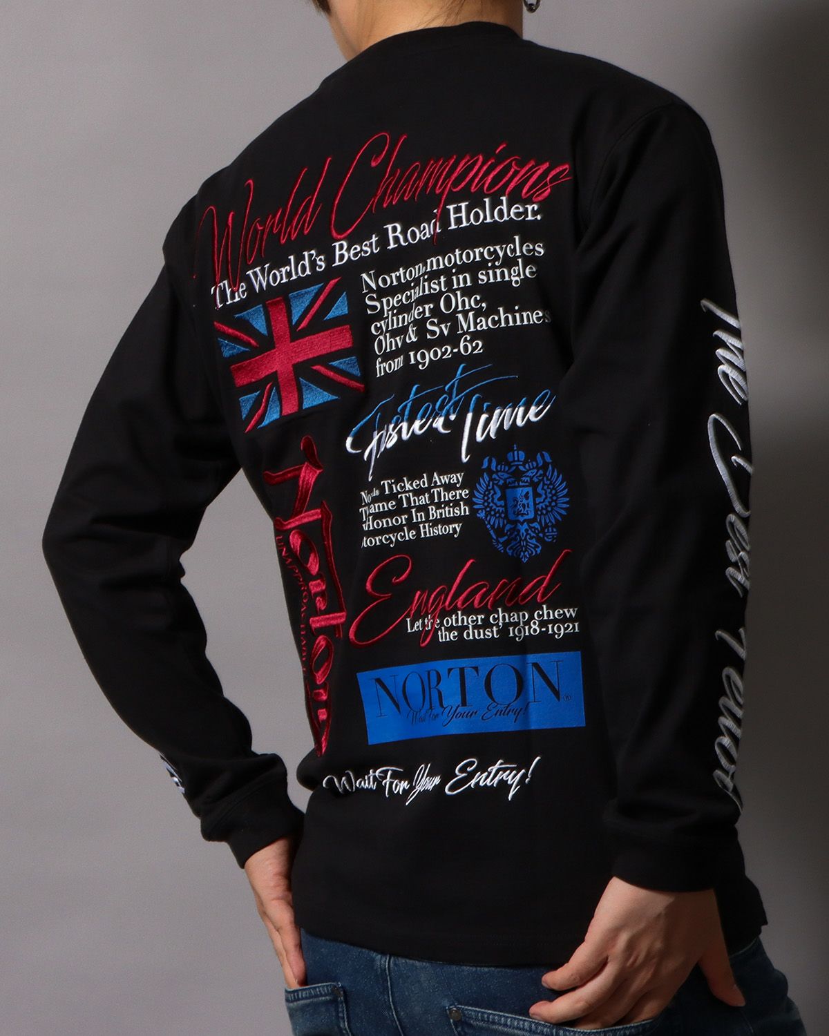 ブラック：178cm/75kg(Lサイズ着用)