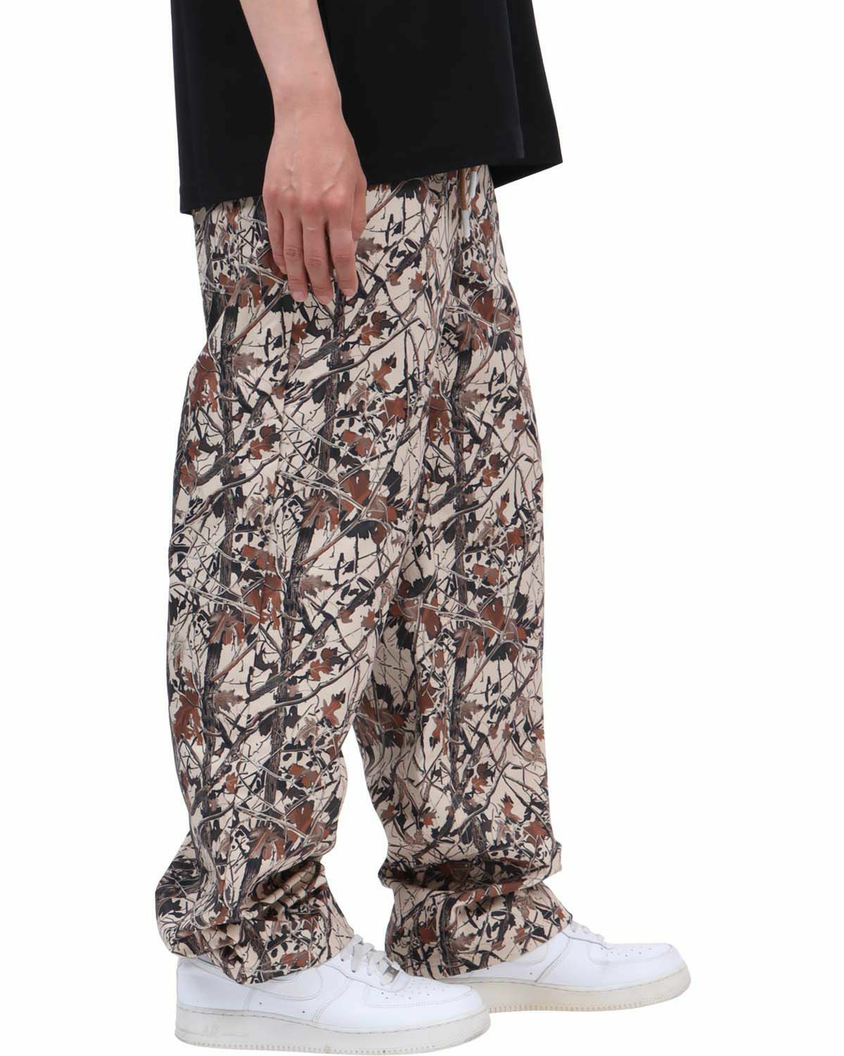 べージュ：174cm62kg(Mサイズ着用)