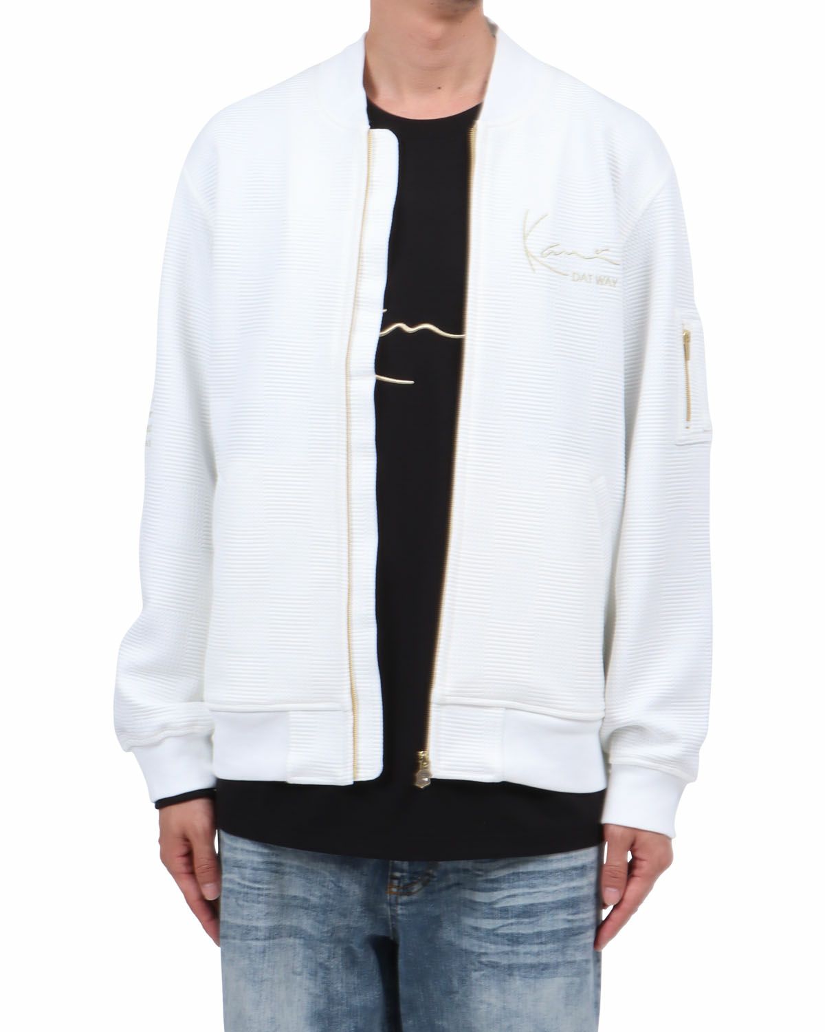 ホワイト：174cm62kg(Lサイズ着用)