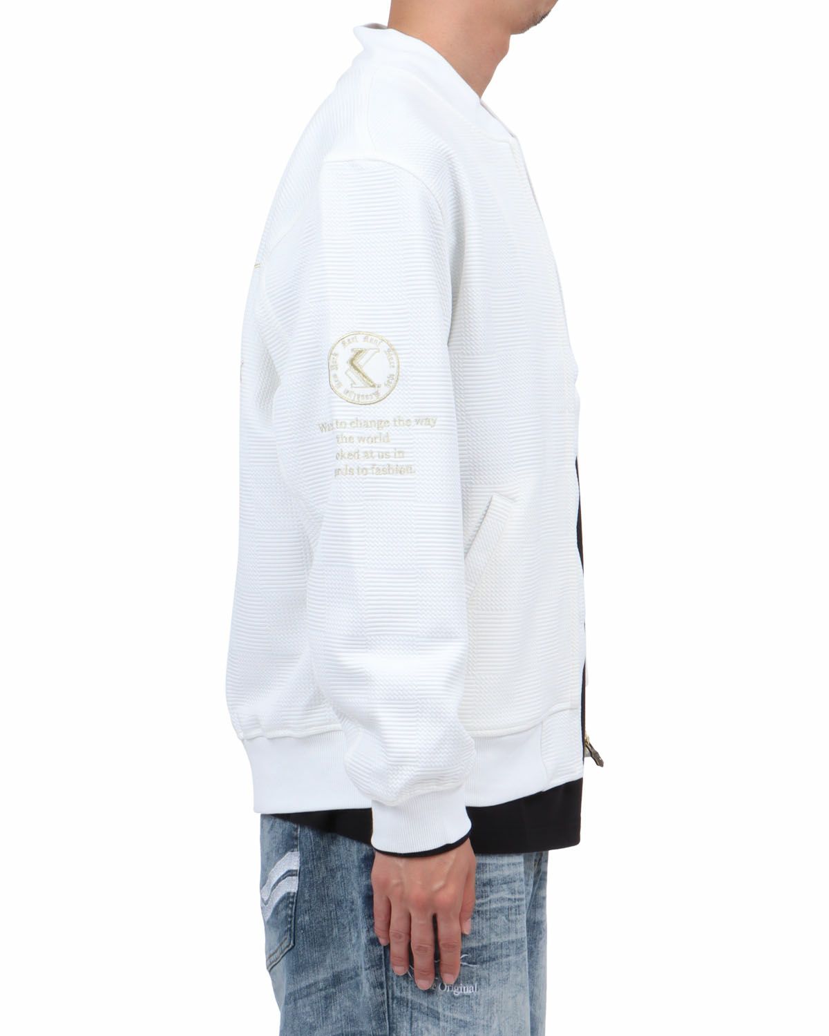 ホワイト：174cm62kg(Lサイズ着用)