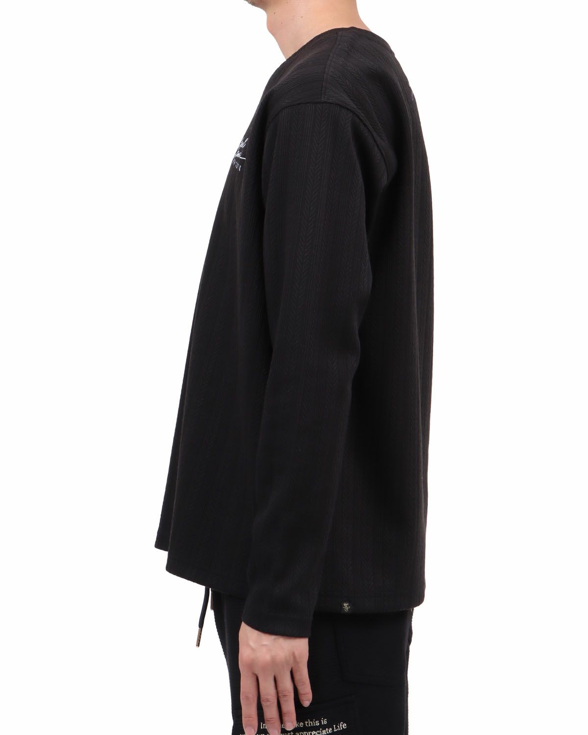 ブラック：174cm62kg(Lサイズ着用)