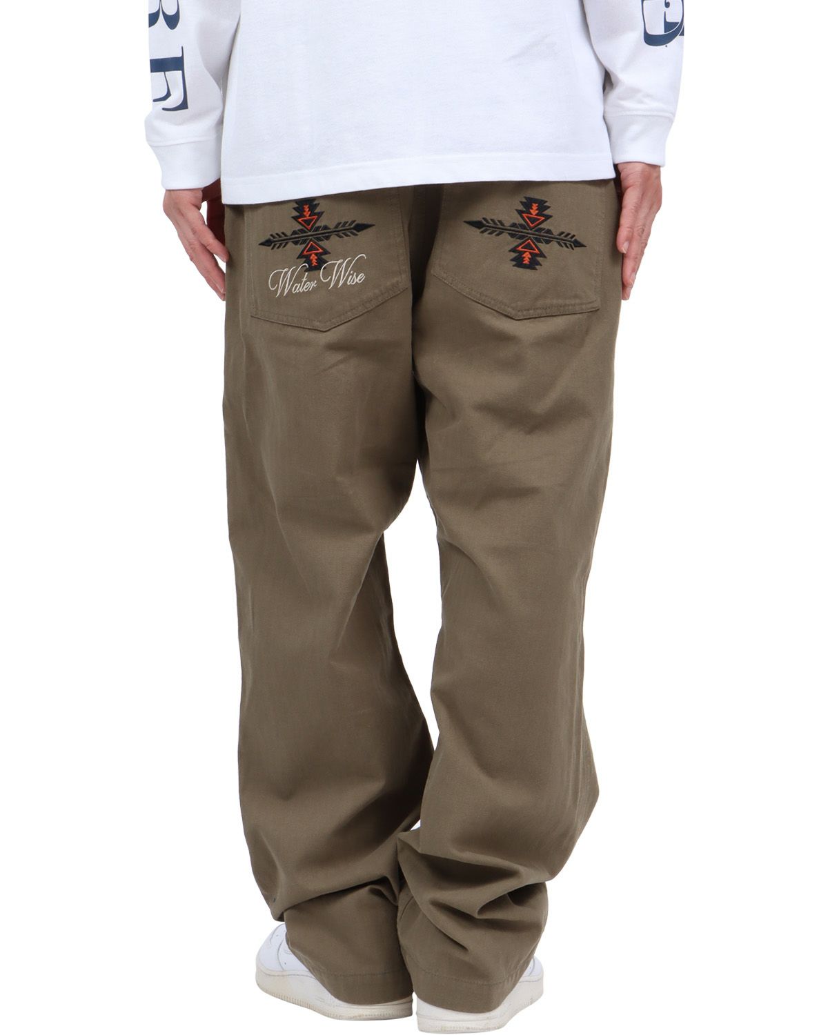 カーキ：174cm62kg(Lサイズ着用)