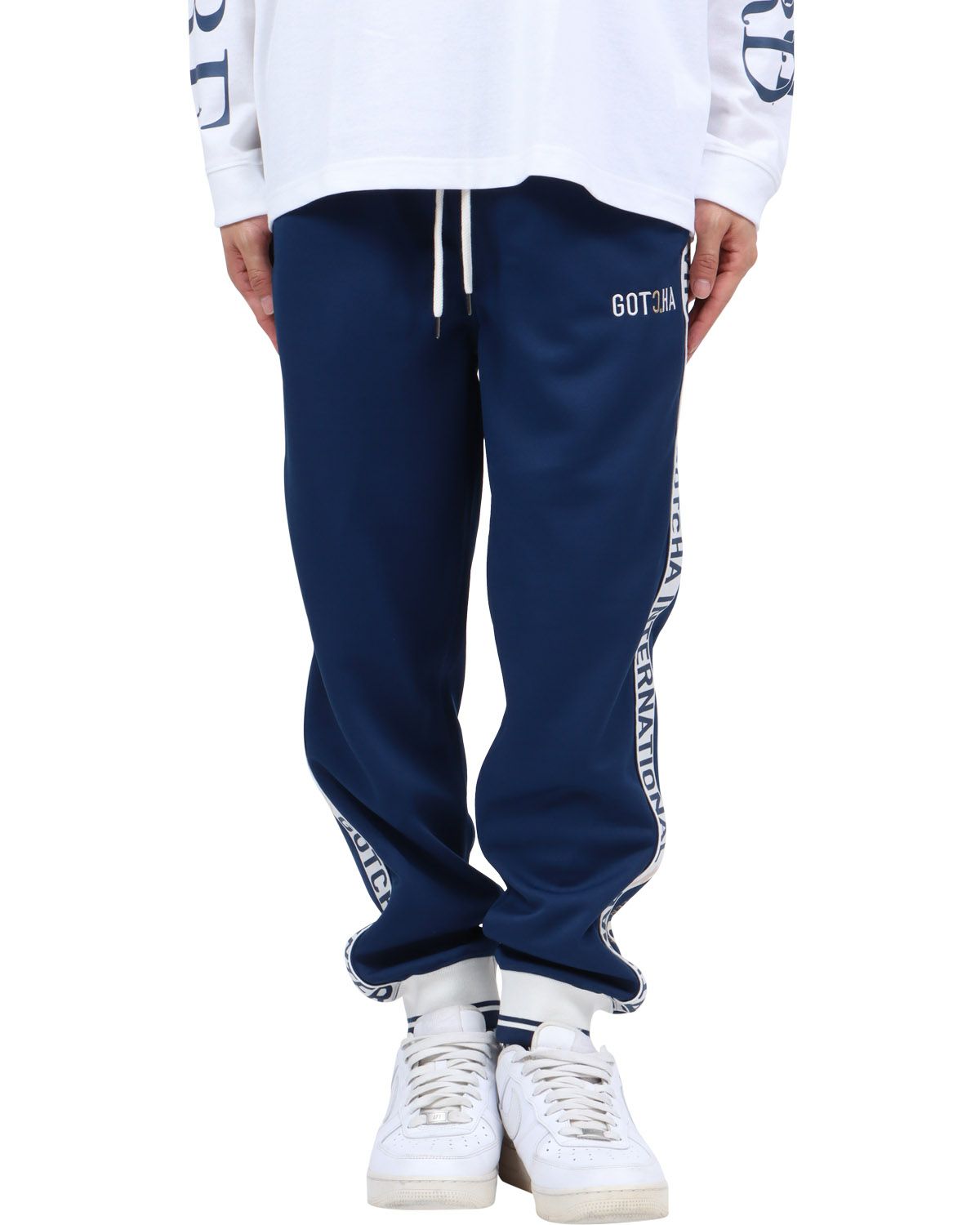 ネイビ-：174cm62kg(Lサイズ着用)