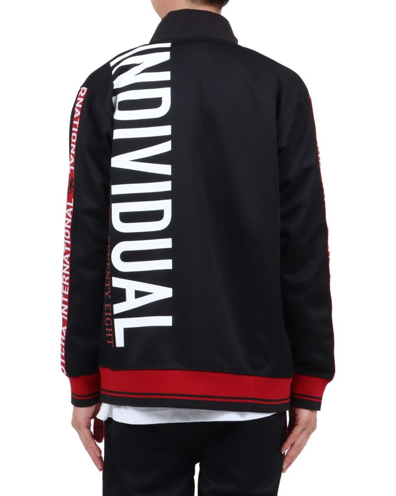 ブラック：174cm62kg(Lサイズ着用)